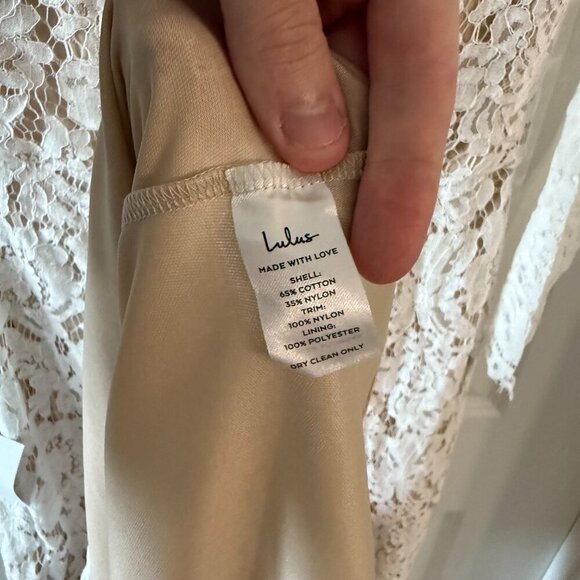 LULU’S Lace Sheath Off-White Floor length Off The Shoulder Wedding Dress, NWT! - Picture 6 of 7